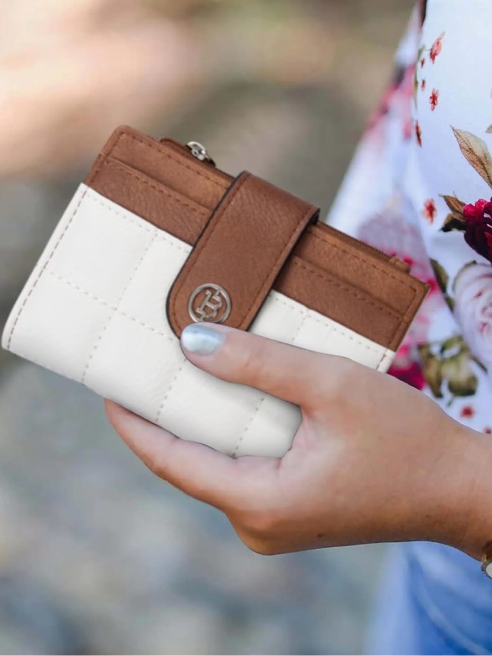 Bostanten Luna Quilted Classic Two-Tone Wallet - Brown & Cream, Faux Leather-NEW